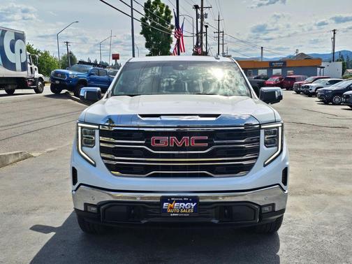 Summit White 2025 GMC Sierra 1500 SLT