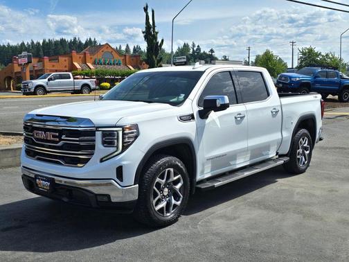 Summit White 2025 GMC Sierra 1500 SLT