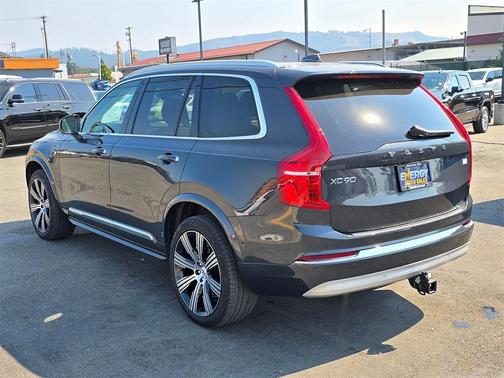 2022 Volvo XC90 Recharge Plug-In Hybrid T8 Inscription 6 Passenger