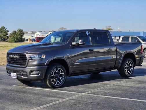 Granite Crystal Metallic Clearcoat 2026 RAM 1500 Laramie