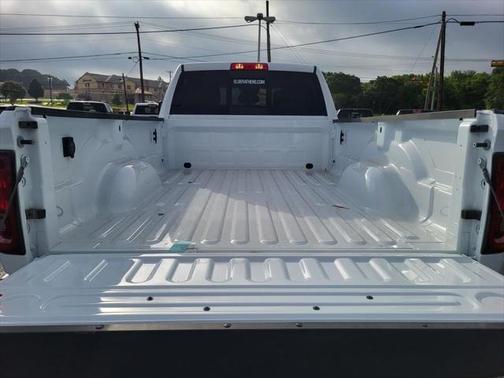 2025 RAM 3500 Tradesman Crew Cab 4x4 8' Box