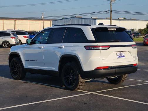 2025 Jeep Grand Cherokee Altitude