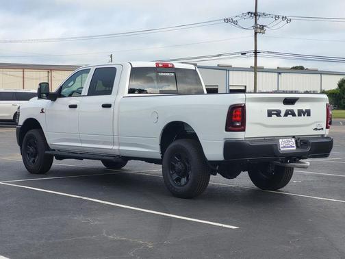 2025 RAM 2500 Tradesman Crew Cab 4x4 8' Box