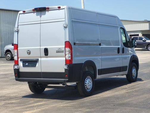 2025 RAM ProMaster 1500 Base
