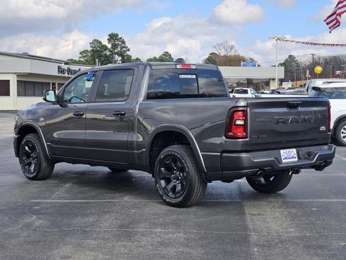 Granite Crystal Metallic Clearcoat 2026 RAM 1500 Big Horn/Lone Star