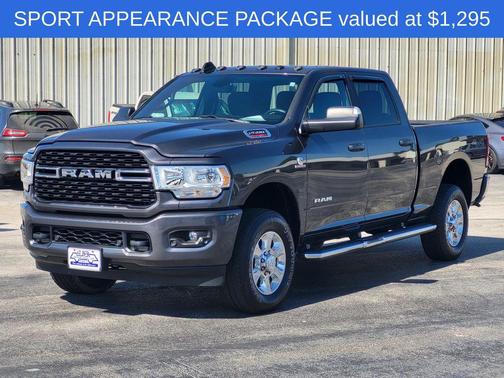 2022 RAM 2500 Big Horn Crew Cab 4x4 6'4' Box