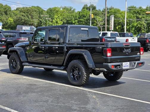 2025 Jeep Gladiator Sport