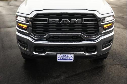 2025 RAM 2500 Tradesman Crew Cab 4x4 6'4' Box
