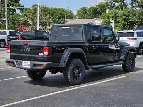 2025 Jeep Gladiator Sport