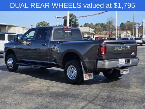 2026 RAM 3500 Tradesman Crew Cab 4x4 8' Box