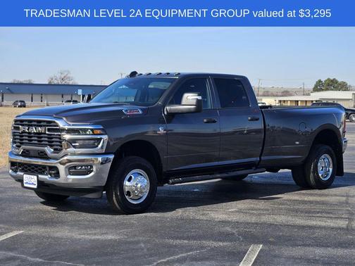 2026 RAM 3500 Tradesman Crew Cab 4x4 8' Box