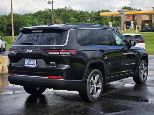 Diamond Black Crystal Pearlcoat 2026 Jeep Grand Cherokee L Limited