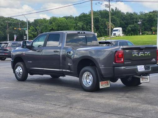 2025 RAM 3500 Laramie Crew Cab 4x4 8' Box