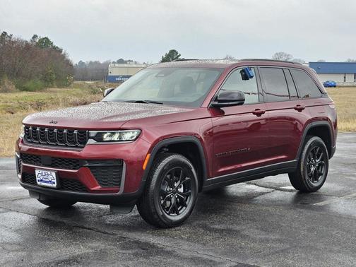 2026 Jeep Grand Cherokee Altitude
