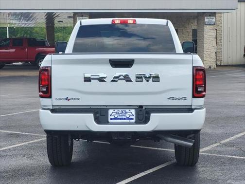 2025 RAM 2500 Lone Star Crew Cab 4x4 6'4' Box