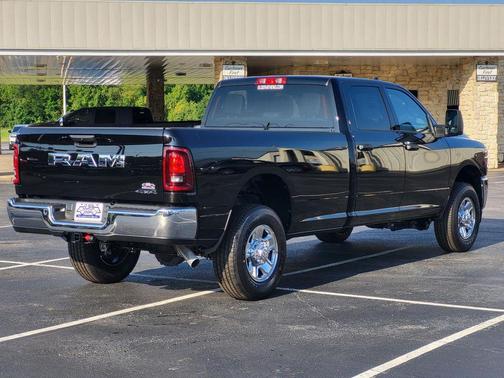 2025 RAM 2500 Tradesman Crew Cab 4x4 8' Box