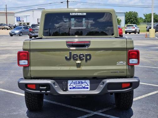 2025 Jeep Gladiator Sport