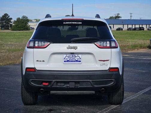 Bright White Clearcoat 2019 Jeep Cherokee Trailhawk