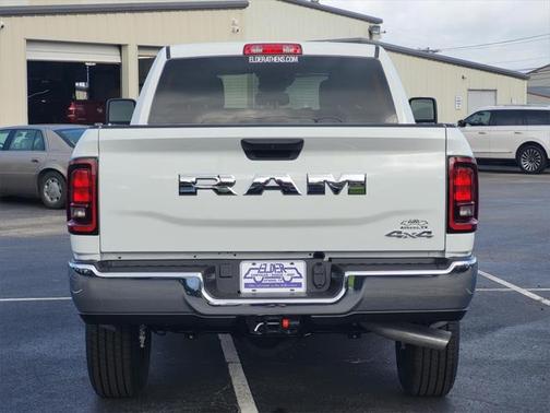 2025 RAM 2500 Tradesman Crew Cab 4x4 6'4' Box