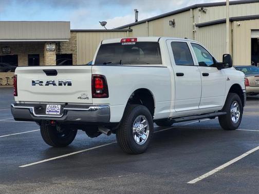 2025 RAM 2500 Tradesman Crew Cab 4x4 6'4' Box