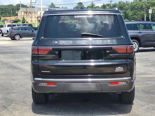 2022 Jeep Wagoneer Series III 4x4