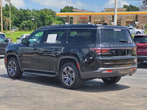2022 Jeep Wagoneer Series III 4x4