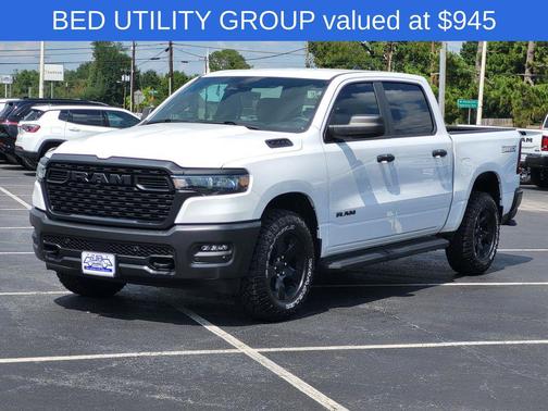 2025 RAM 1500 Warlock Crew Cab 4x4 5'7' Box