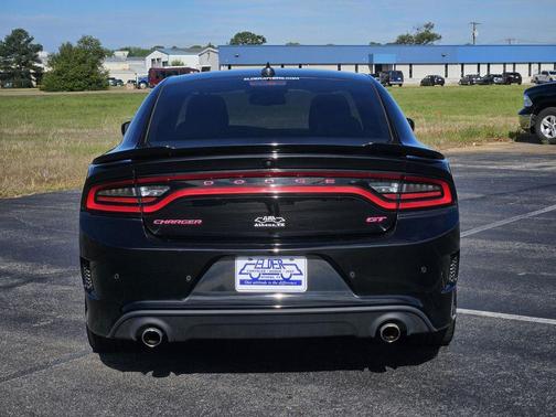 Pitch Black Clearcoat 2022 Dodge Charger GT