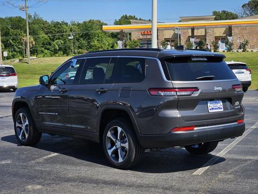 Baltic Gray Metallic Clearcoat 2026 Jeep Grand Cherokee L Limited