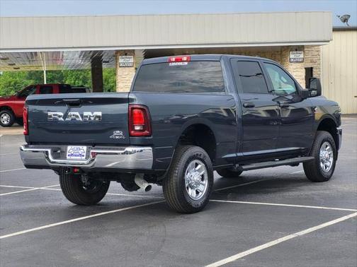 2025 RAM 2500 Tradesman Crew Cab 4x4 6'4' Box