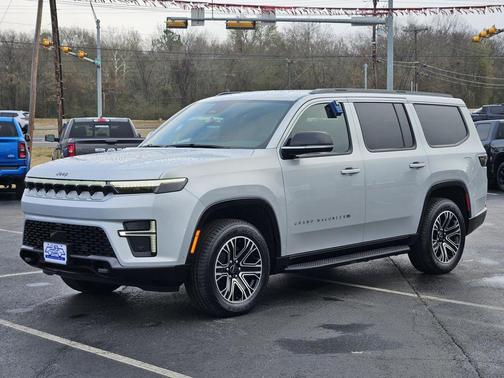 2026 Jeep Grand Wagoneer 4x4