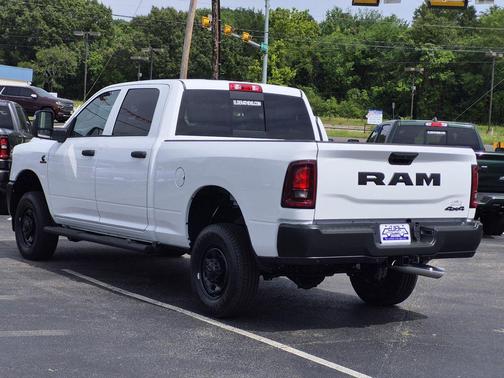 Bright White Clearcoat 2026 RAM 2500 Tradesman Crew Cab 4x4 6'4' Box