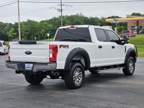 Oxford White 2019 Ford F-250 XL