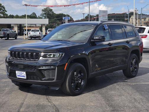 Diamond Black Crystal Pearlcoat 2026 Jeep Grand Cherokee L Limited