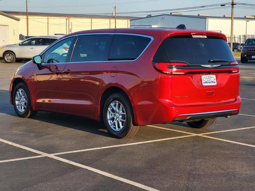 2026 Chrysler Pacifica L