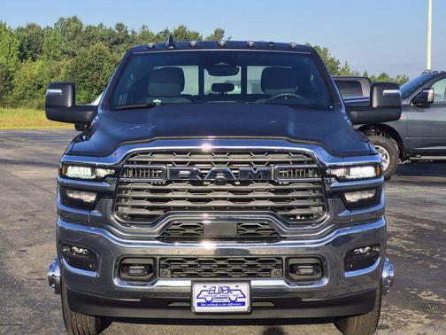 Granite Crystal Metallic Clearcoat 2026 RAM 3500 Tradesman Crew Cab 4x4 8' Box