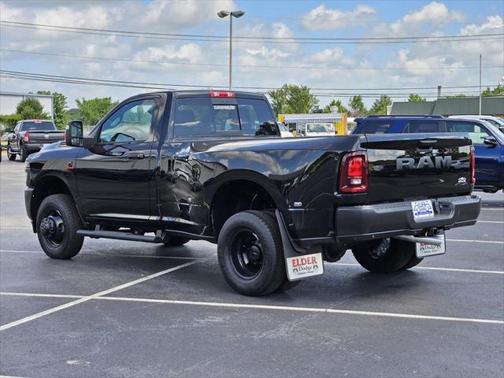 2025 RAM 3500 Tradesman Regular Cab 4x4 8' Box