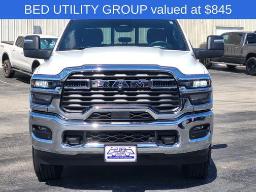2025 RAM 2500 Tradesman Crew Cab 4x4 6'4' Box