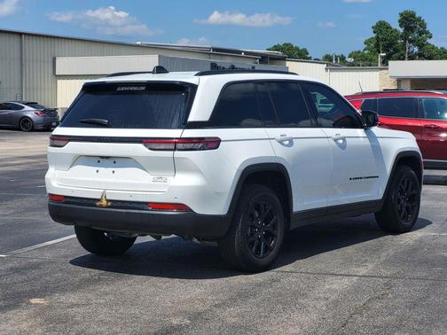 2024 Jeep Grand Cherokee Altitude