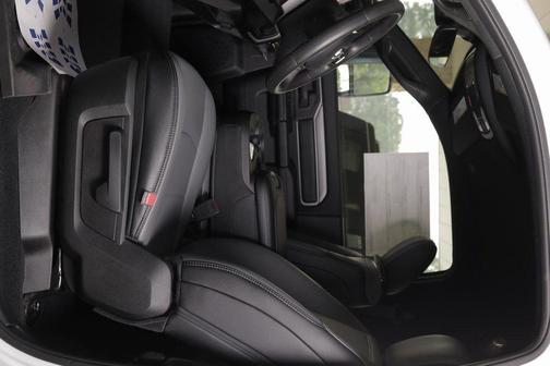 2025 RAM 2500 Tradesman Crew Cab 4x4 8' Box