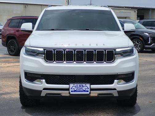 2022 Jeep Wagoneer Series III 4x4