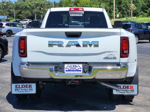 2025 RAM 3500 Tradesman Regular Cab 4x4 8' Box