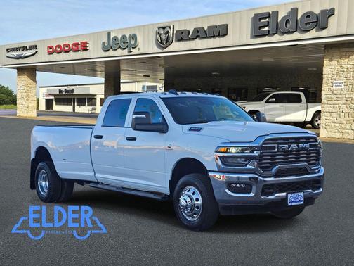 2026 RAM 3500 Tradesman Crew Cab 4x4 8' Box