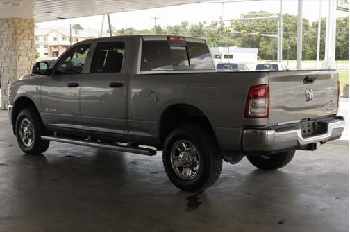 2022 RAM 2500 Tradesman Crew Cab 4x4 6'4' Box