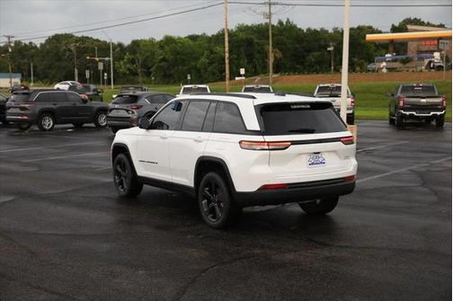 2025 Jeep Grand Cherokee Altitude