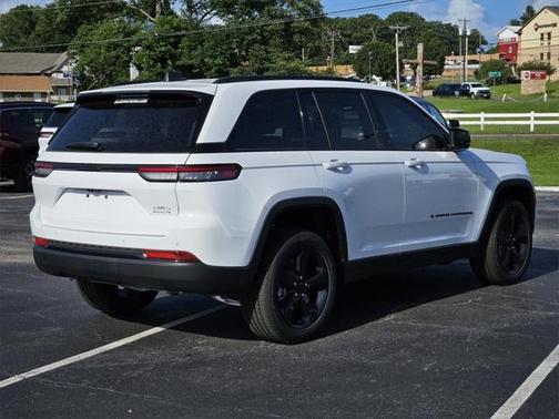 2025 Jeep Grand Cherokee Altitude