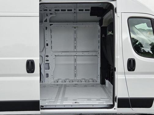 Bright White Clearcoat 2026 RAM ProMaster 3500 High Roof
