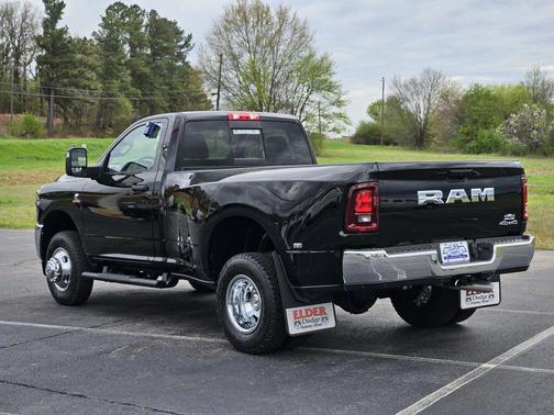 2026 RAM 3500 Tradesman Regular Cab 4x4 8' Box