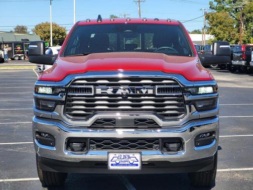 Molten Red Pearlcoat 2026 RAM 3500 Tradesman
