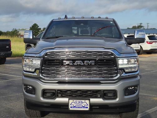 Billet Silver Metallic Clearcoat 2024 RAM 3500 Limited Mega Cab 4x4 6'4' Box